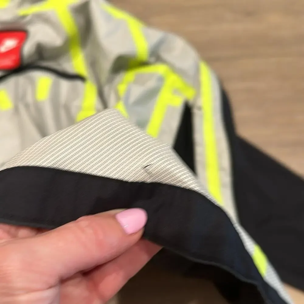 NIKE Black Gray Neon Yellow Waterproof Hooded Full Zipper Jacket‎ Size Small